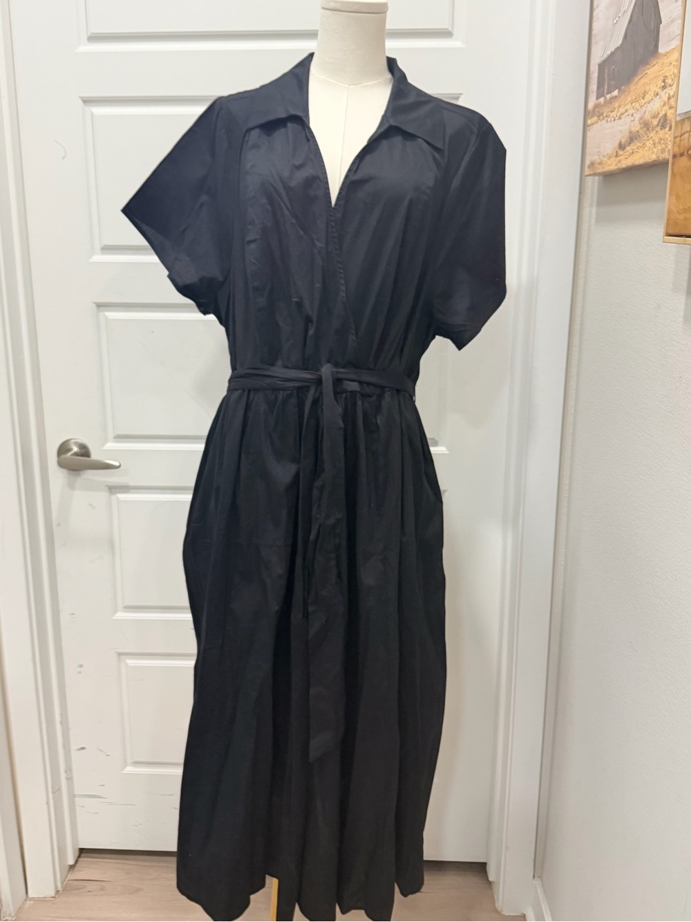 torrid Black Short-Sleeve Tie-Waist Maxi Dress